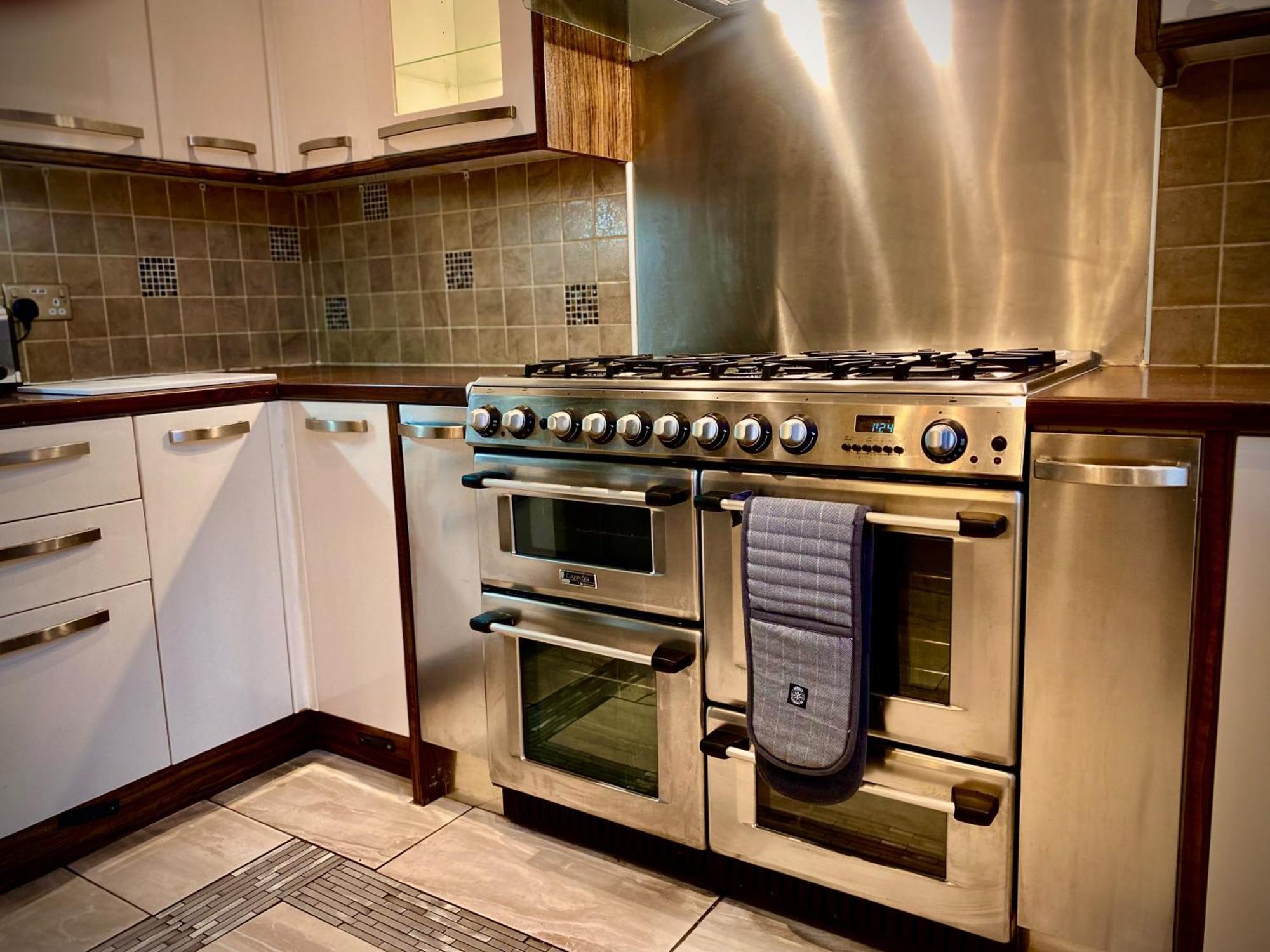 블랙풀 Sleeps10-Parking-Garden-Hottub-Petfriendly 빌라 외부 사진